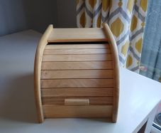 Bread bin