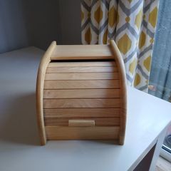 Bread bin
