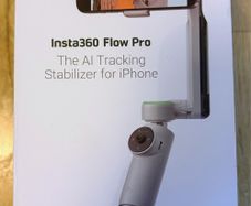 Insta360 Flow Pro (limited edition) AI stabilized camera gimbal