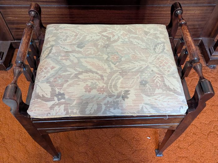 Piano (Upright) & Stool