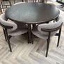 Table & chairs Image 4