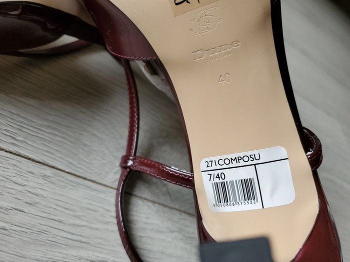 Women's shoes