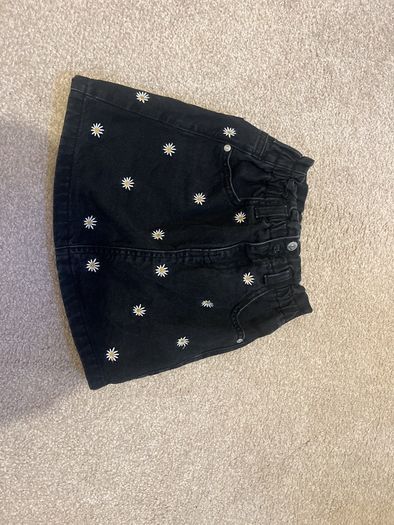 Girls skirt