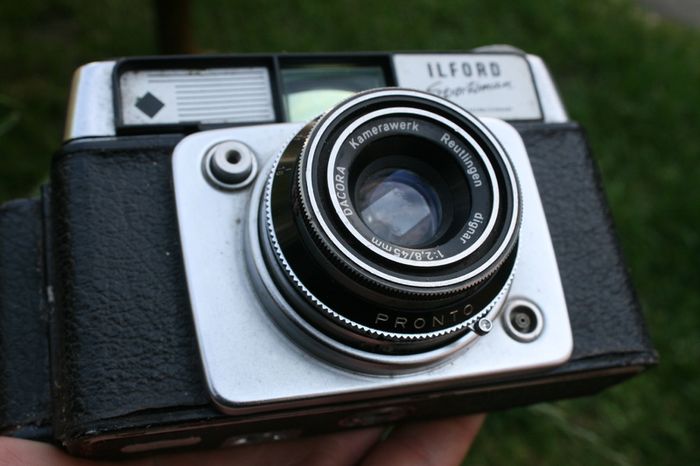Vintage Retro Ilford Sportsman Dacora Dignette Camera with f2.8 Cassar 45mm Lens