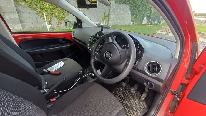 Volkswagen up! 2019