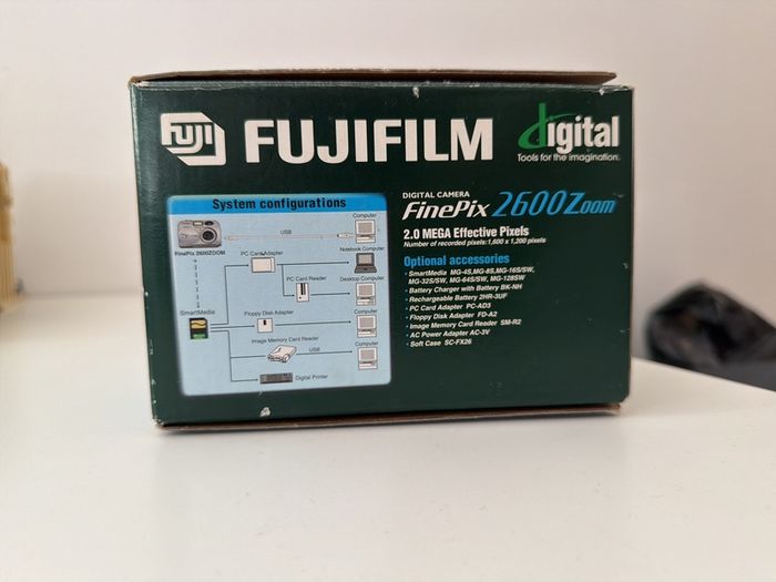 fujifilm finepix 2600 zoom digital camera