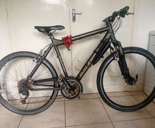 Raleigh Hybrid Bike -Price Lowered- Buy Or Swap