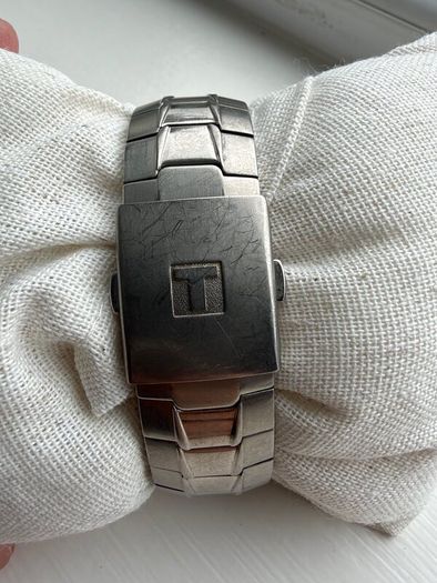 Vintage Tissot Mens Watch - Titanium Quartz Date
