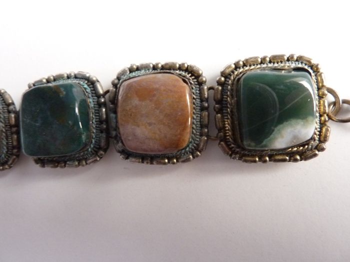 Vintage Scottish agate white metal bracelet