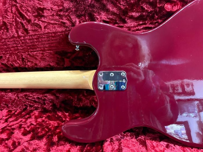 Zen-On Morales Mosrite Red 1960's