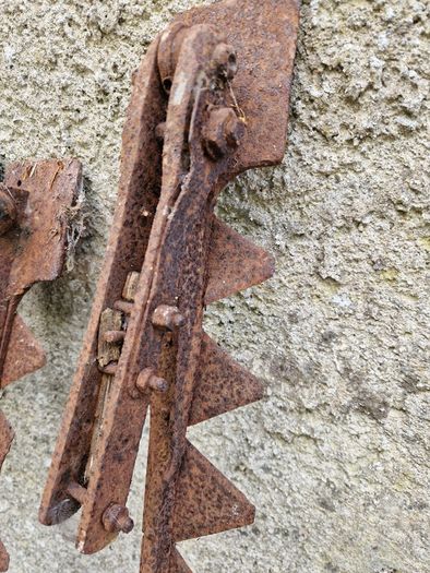 Sidebar mower blades