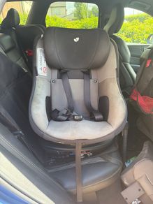 car sit