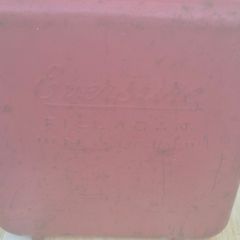 Vintage Eeziburn Fillacan metal fuel can