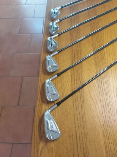 Golf  Cleveland Launcher  Uhx  Irons 5 To P/w In Perfect  Condition  Grafite Shafts  (r) Flex