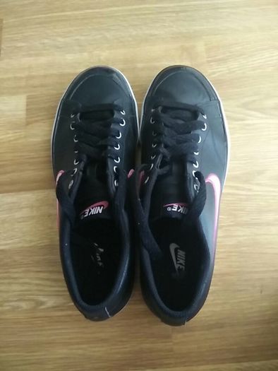 Nike Black Runners with Pink Tick