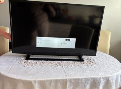 Toshiba 40-Inch TV with Stand