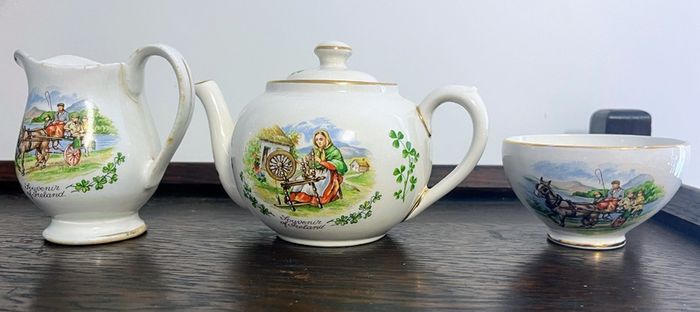 Arklow Pottery Set