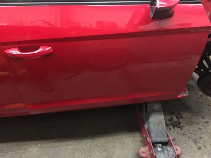 2013-2018 seat leon driver side front door