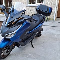 Honda Forza 350