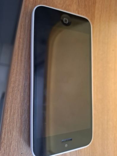 White Apple  i phone 5c