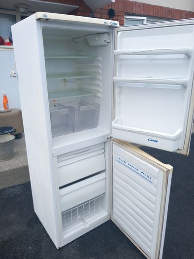 Fridge freezer