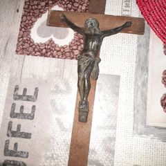 Beautiful Old Crucifix. postage available or collection on all my items,