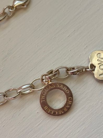 Thomas Sabo Silver 6.9/ 7inch Bracelet with Dog Charm and Love Charm