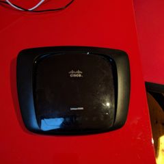 cisco linksys e1000 wireless-n router box Wireless N, 300 Mbps, WPA, WEP