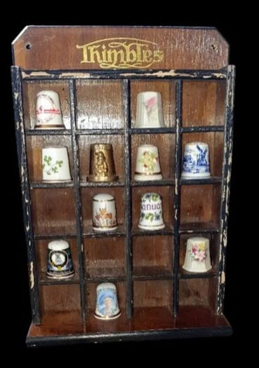 Vintage Thimble Display Rack With 12 Thimbles