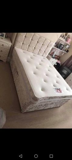 New Stylish single ,Double 4ft, 4ft6, King 5ft And 6ft Superking Sizes Divan Beds Instock. Drawers And Optional Tufted Mattresses Available. Free Delivery