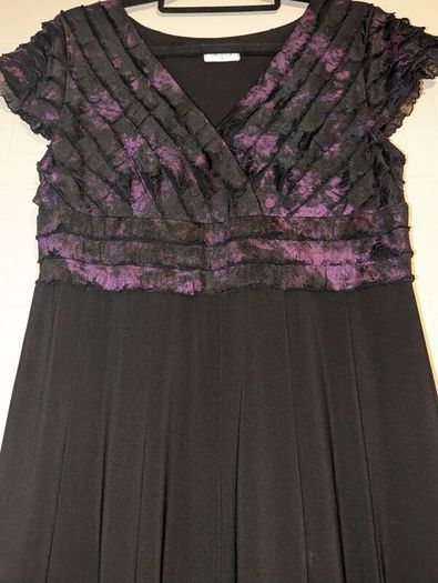 Amazing midi dress from Libra