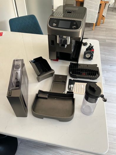 Delonghi Magnifica Plus Automatic Coffee Machine