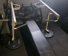 Hammer Strength Chest Press