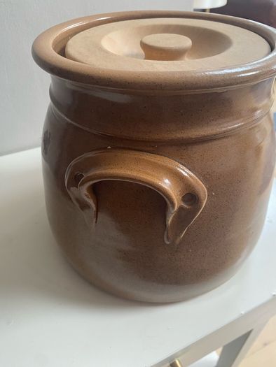 Kiltrea large pottery snack crock