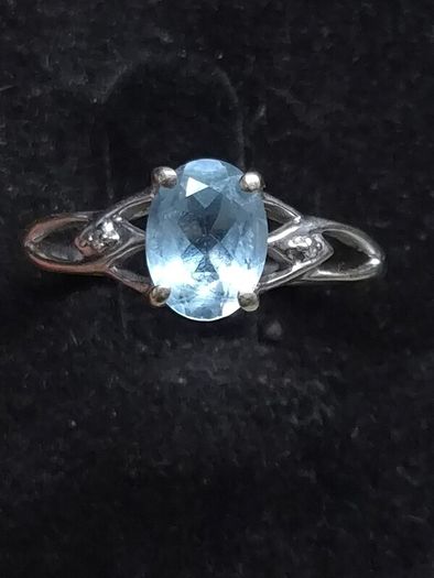Vintage 9ct White Gold Blue Gemstone Ring Size 54