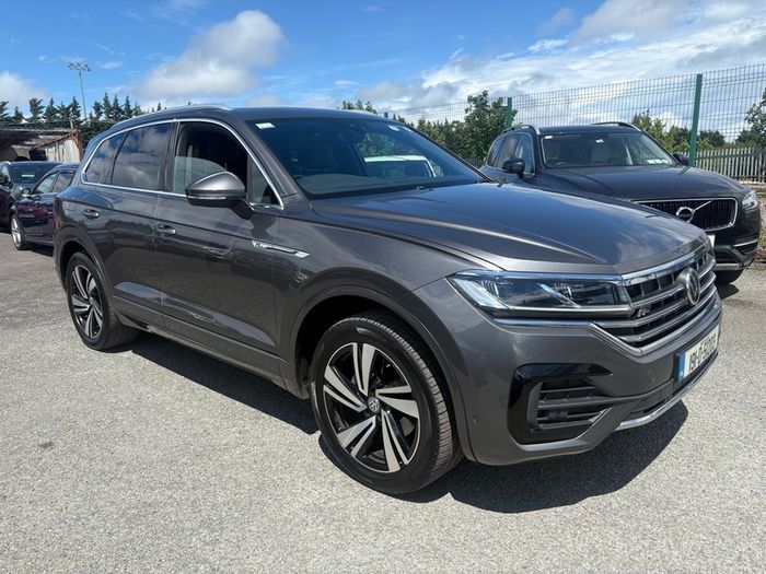 2019 Volkswagen Touareg R-Line Tech 3.0L TDI V6 Commercial