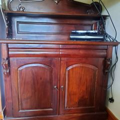 sideboard