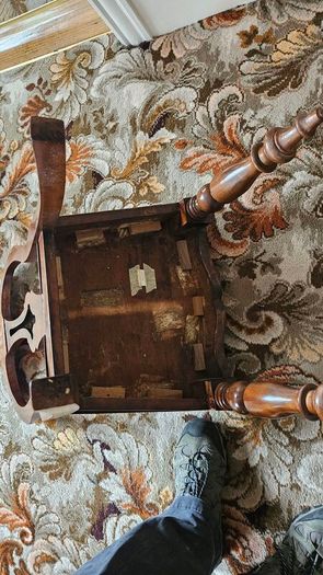Mahogany hall chair