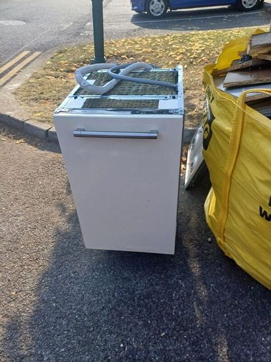 Built in Dishwasher