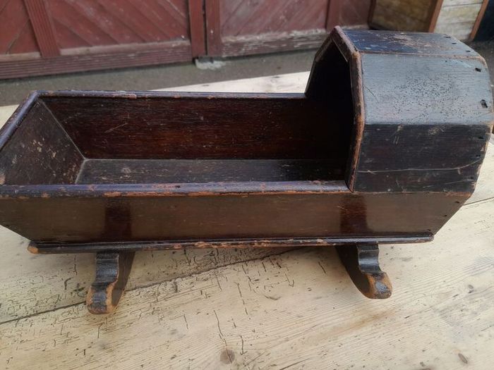 Vintage Handmade Dolls Cradle