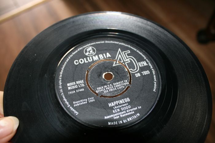 Single Vinyl's  85 pieces