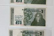 3x UNC old Irish banknote 1 pound consecutive serial nr 1986