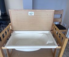 changing table with bath mamas & Papas