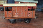 Hornby Meccano tin plate model train carriages