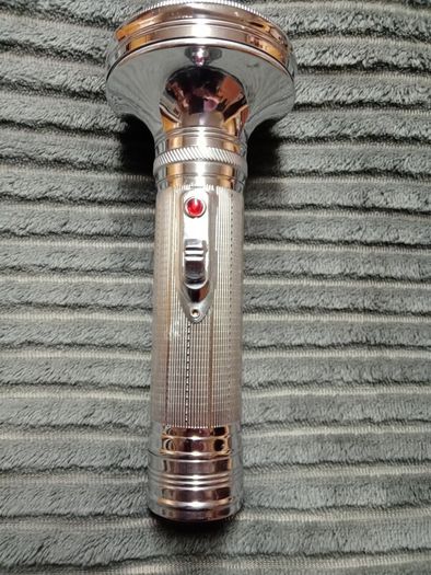 Vintage 1970s Tiger Head Brand Metal Flashlight