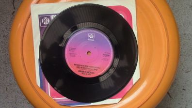 Brian & Michael - Matchstalk Men & Matchstalk Cats & Dogs 7" Single