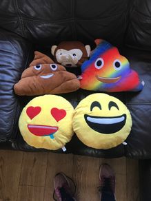 Cushion EMOJI  assorted