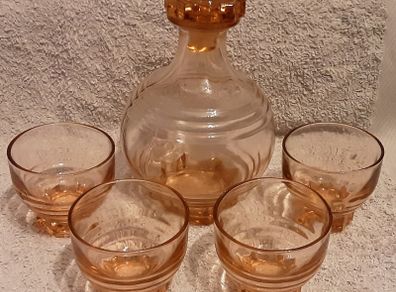 nice vintage decanter ( Amber in colour)