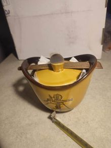 Vintage Japanese Pottery Tea Caddy Pot with Ship Design IN GOOD CONDITION.