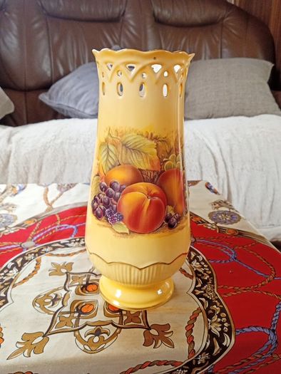 orchard gold aynsley